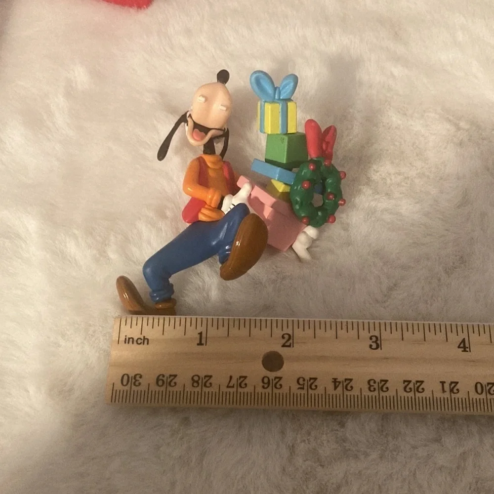 Disney Goofy Tree-Rific Treasures Christmas Ornament